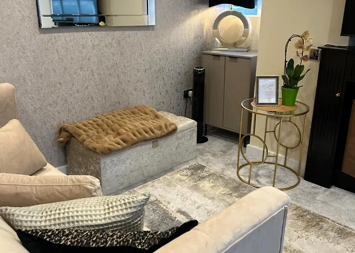 Oasis Boutique New Luxury Apartment ,Central Location